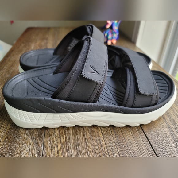 Vionic Black Sandals - Picture 2 of 8